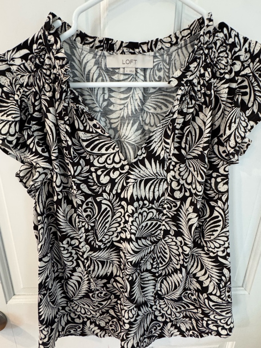 LOFT Black and White V-Neck Flutter Sleeve Blouse